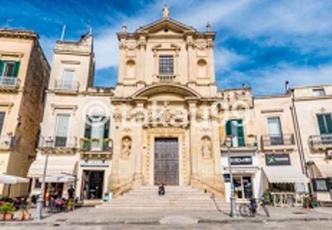 レッチェの旧市街のサントロンツォ広場にある教会です。