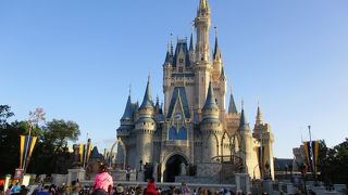 東京ディズニーランドでもおなじみのパーク