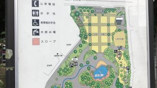 この界隈では広い公園です