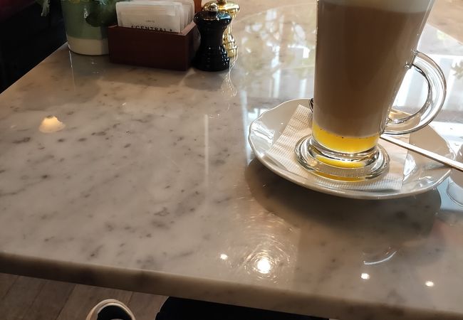 ツェントラール カーヴェーハーズ