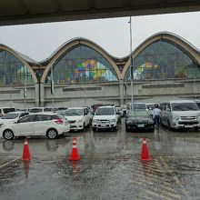 雨のマクタン・セブ空港です。