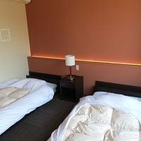 広い～～～。洋室にベッドがありました。