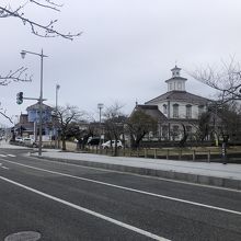 比べてみると美女と野獣