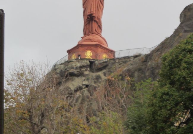 コルネイユ岩山