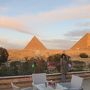 ピラミッドビューが素晴らしく、サービスもとてもいいホテルでした。