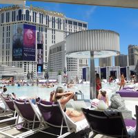 大人気のプール。