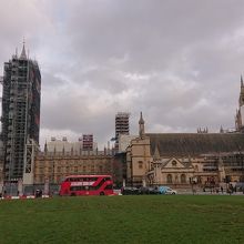 後ろから見たビッグベン