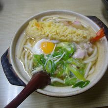 「鍋焼きうどん」も