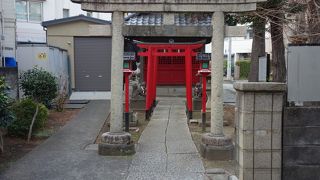 小さいけど美しいお稲荷様