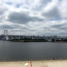レインボーブリッジと台場。