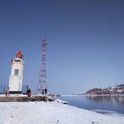 雪の中の灯台は素敵でした