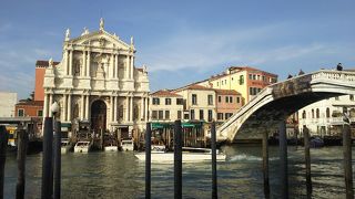 サンタルチア駅前すぐ