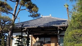 式亭三馬のお墓がある