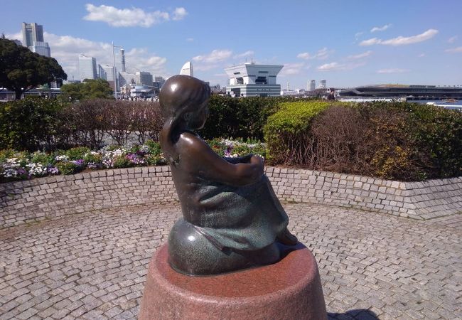 赤い靴はいてた女の子像 山下公園 クチコミ アクセス 営業時間 横浜 フォートラベル