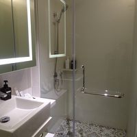 バスルームも清潔です。