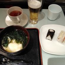 ＡＮＡラウンジ食べ物