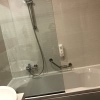 バスタブ、可動式シャワー