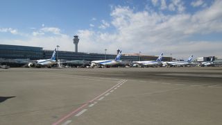 駐機場までバスで移動