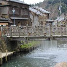 ただいま放水中