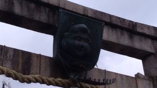 お賽銭もお参りも独特！