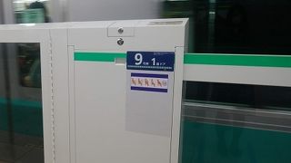 千代田線　朝の通勤時間帯