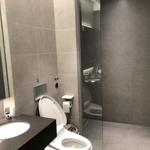 シャワールーム