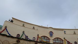 買い物やレストラン