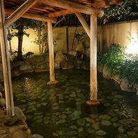 男女入れ替えの露天風呂