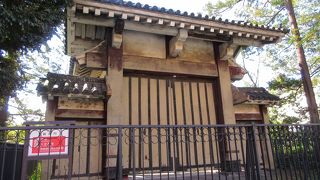 崩れかけていますが。。。