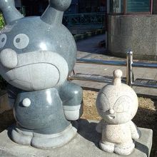 本石像の一例です。