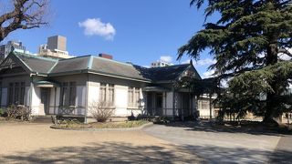 空襲の被害も免れる