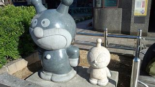 街並みの雰囲気が和みます。