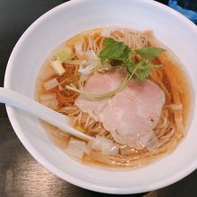 貝出汁　醤油　800円