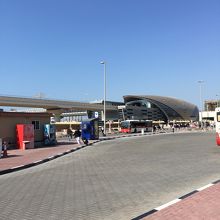 最寄駅　ドバイメトロイブンバトゥータ駅