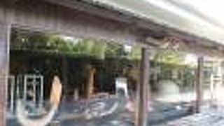 美術品かオブジェのような作品まで展示されていました。