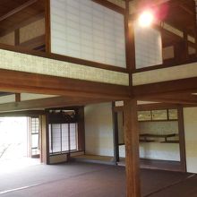 和館の大広間