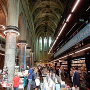 美しい本屋 in オランダ