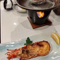 夕食③ 伊勢海老の鬼殻焼き