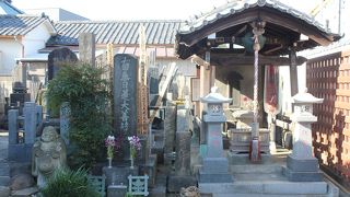 「たんぼとけ」で有名なお寺