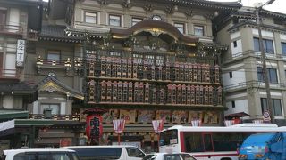 いつも賑やかですね