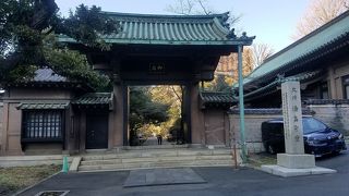 聖堂全体の雰囲気を掴むならこちらから