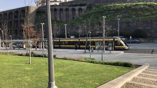 ドン・ルイス１世橋を渡るなら、ここからがおすすめです。