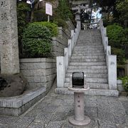 古墳の上に建っている多摩川浅間神社にはフォトジェニックな景色を見ることのできる展望台もあります