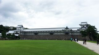 復元された建造物が一望できる。