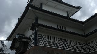 五十間長屋に続く櫓。