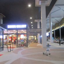 プノンペン国際空港 (PNH)