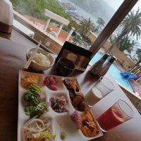 朝食バイキングにも、刺身が登場。食事も最高でした。