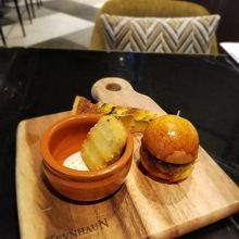 ミニバーガー・キッシュ・ナゲット