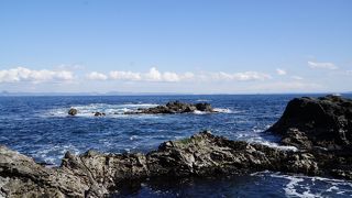 千畳敷の広々と続く岩場