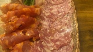 カジュアルなお肉バルでした